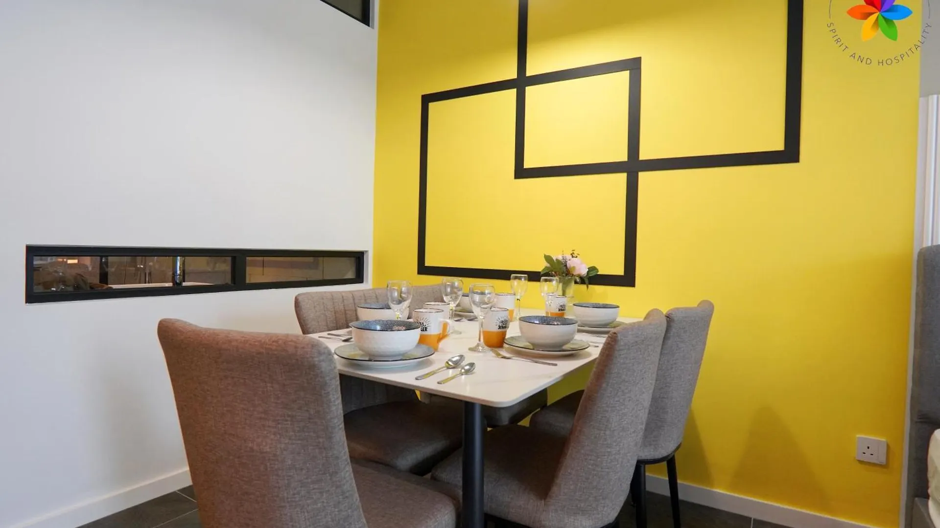 Klcc Luxury Suite @ Scarletz By Lily And Loft Kuala Lumpur Apartment